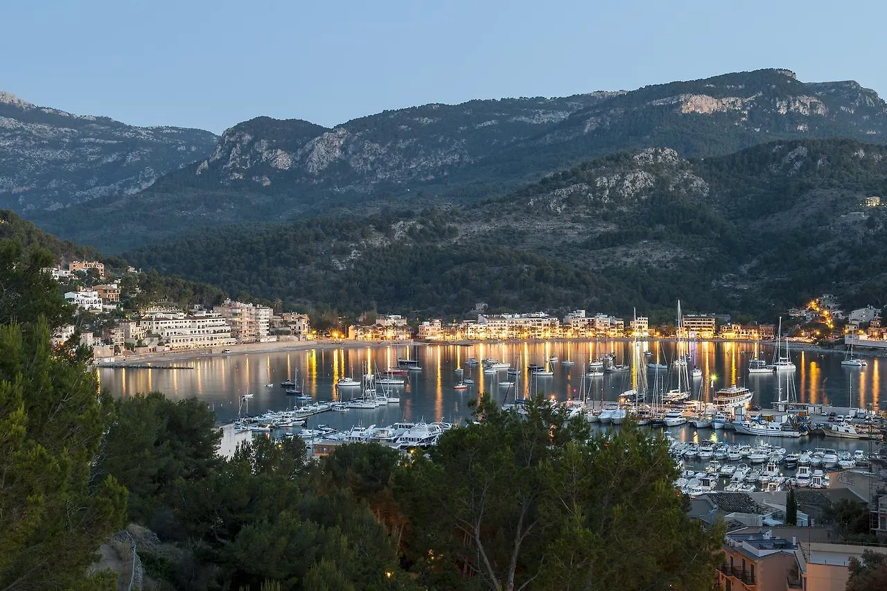 비키니 아일랜드 앤 마운틴 포트 데 소예르 호텔 Puerto de Sóller